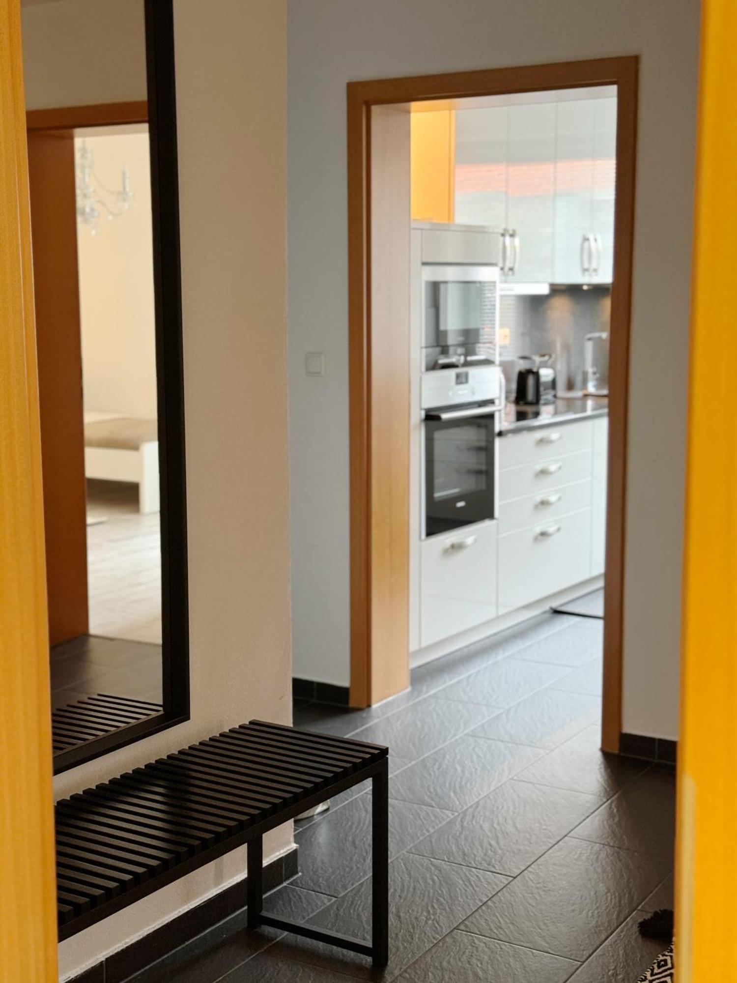 90M2 I Central I Netflix I Wifi I Free Parking I Lia Apartments Hannover Bagian luar foto